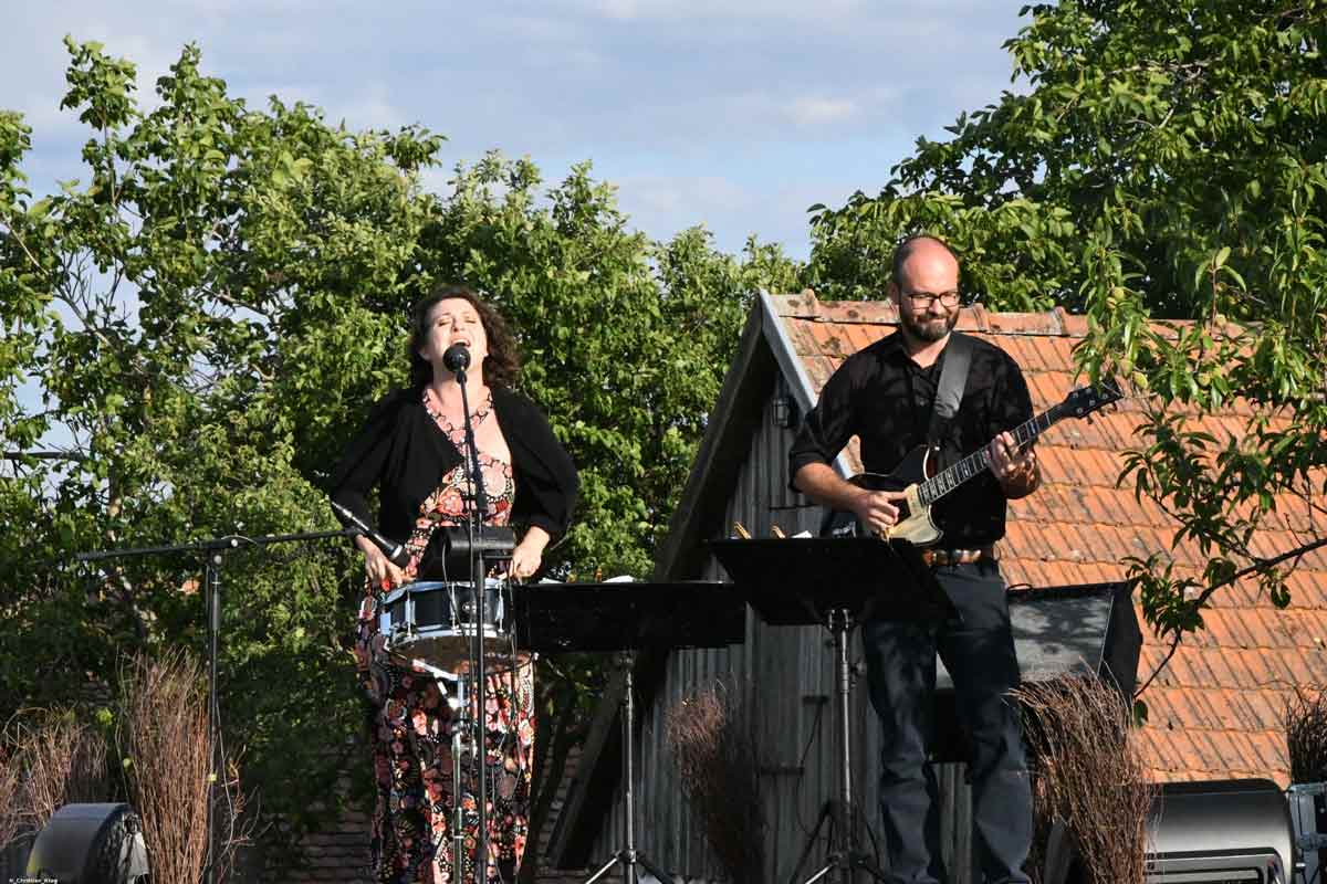 Ulrike Tropper und Gregor Hernach in Pillersdorf